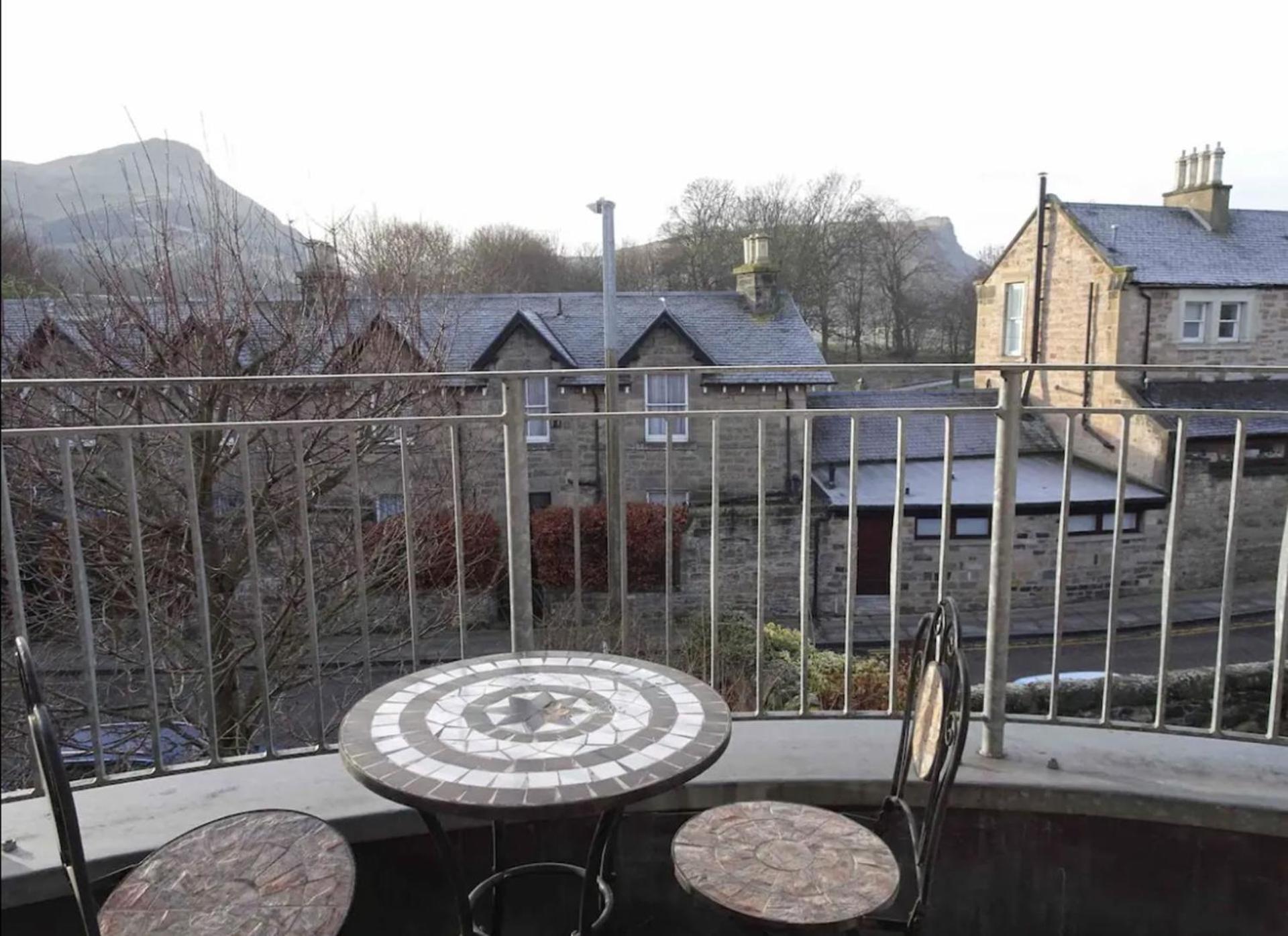 Edinburgh Stunning View Apartment 2 Bedrooms מראה חיצוני תמונה